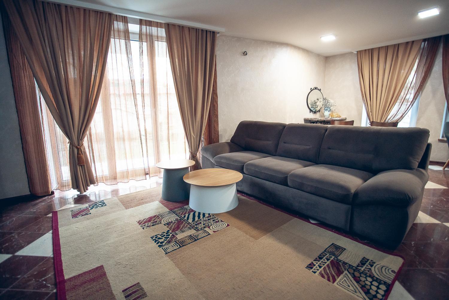 Apart4You Hotel キシナウ エクステリア 写真